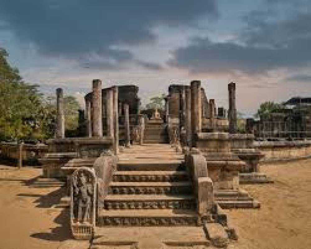 Explore Polonnaruwa  Sri Lanka’s Ancient Royal City