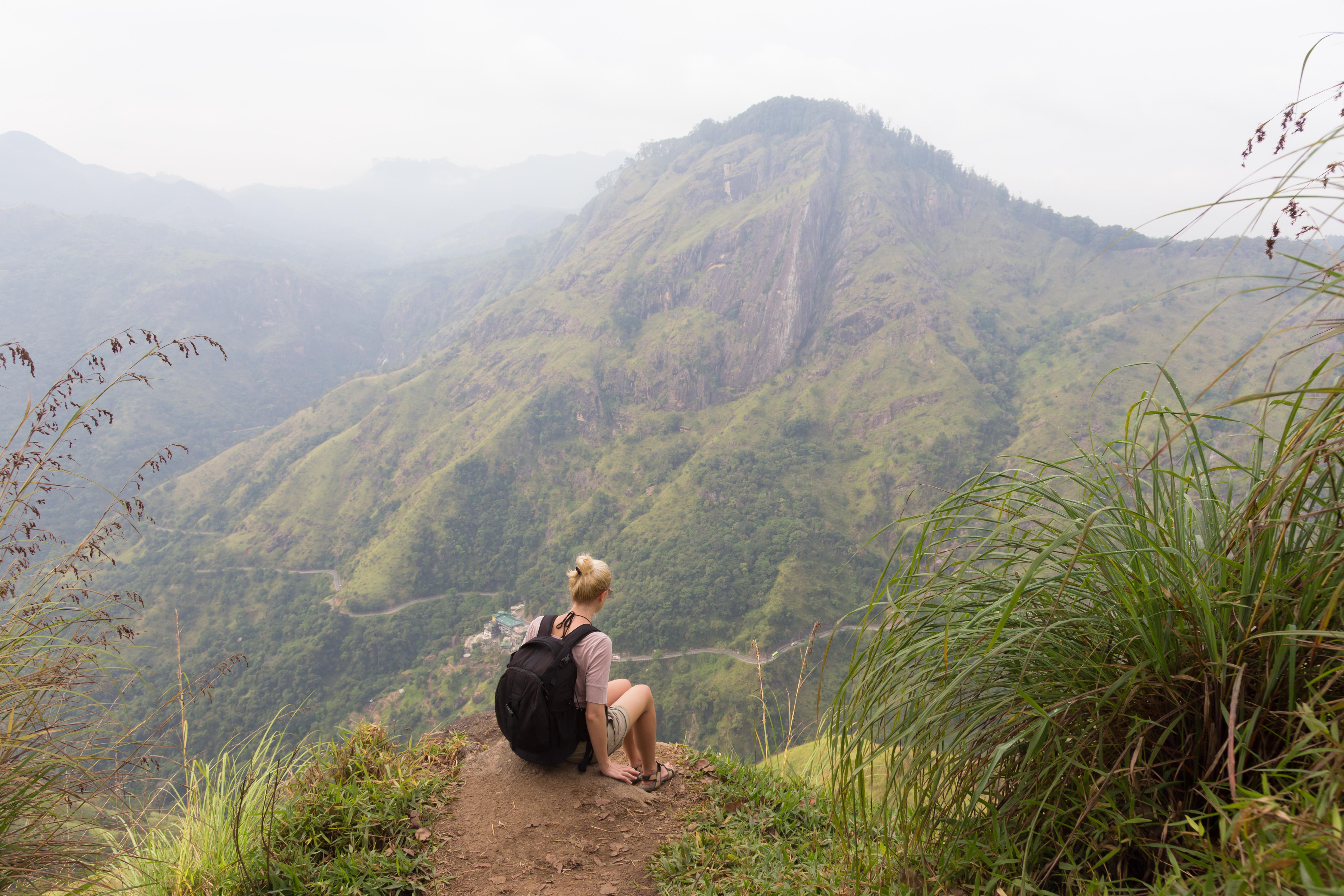 Haputale Mountain Range Viewpoint